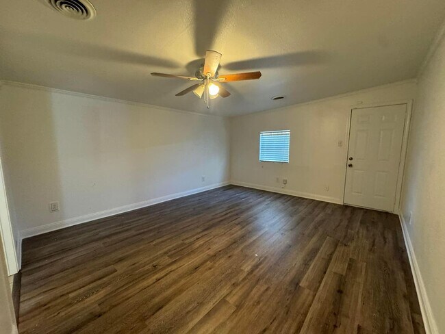 Foto del edificio - Spacious, remodeled 4 Bed, 2 Bath Home in Lubbock, TX