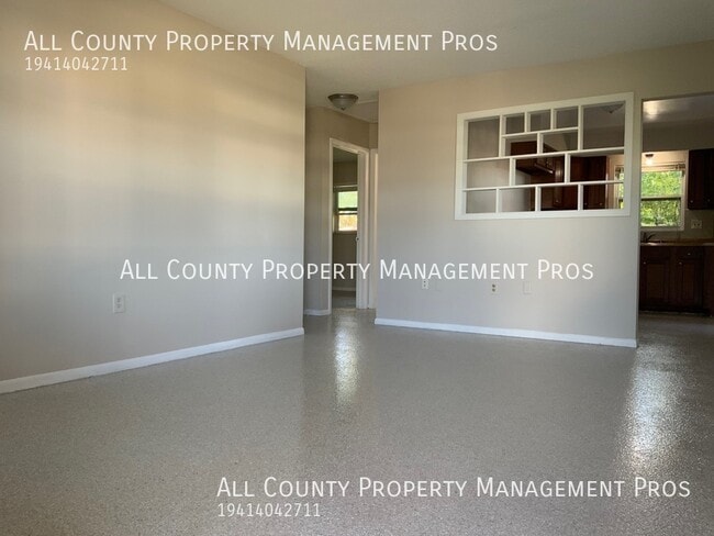 Building Photo - 5820 Murdock Ave