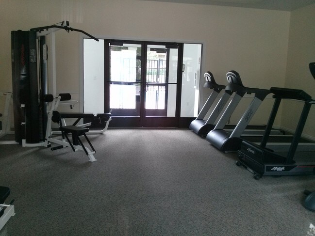 Building Photo - 1230 E Privet Dr