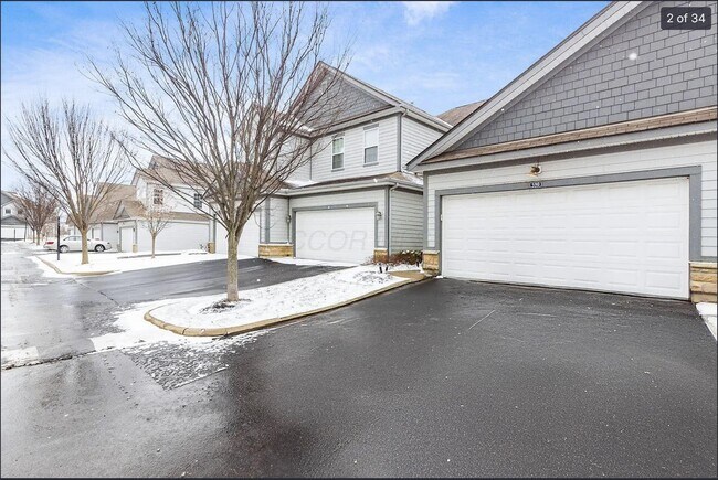 Foto del edificio - 590 Redwood Ln