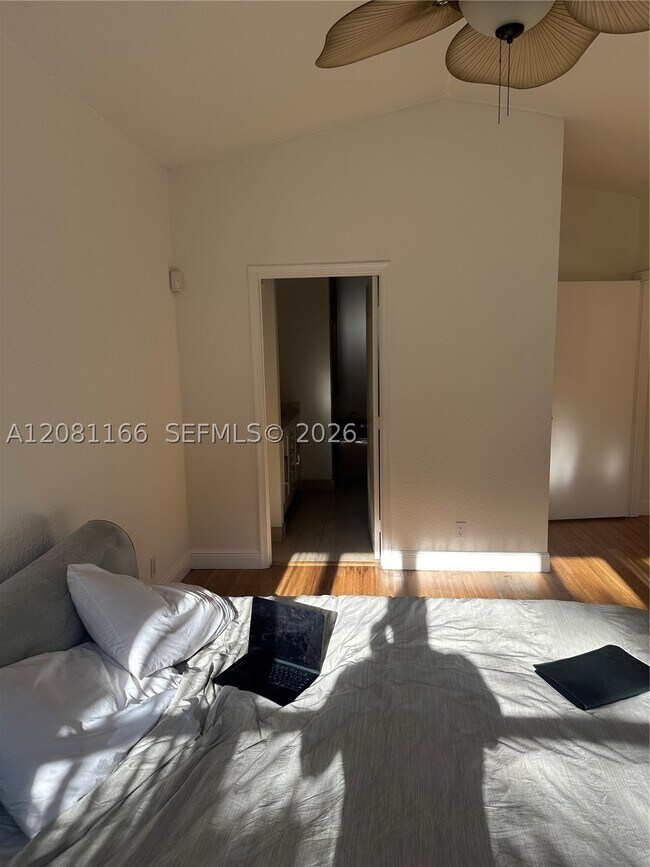 Building Photo - 11090 Baybreeze Way