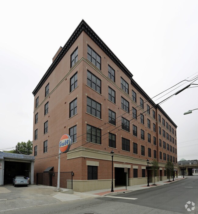 Building Photo - 55 S Essex Ave
