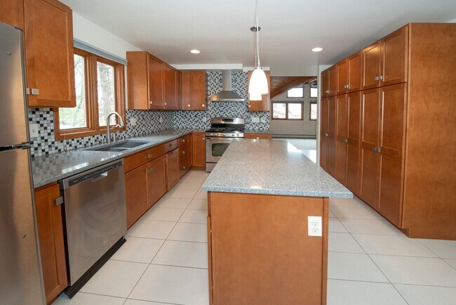 Foto del edificio - 4141 Raspberry Rd