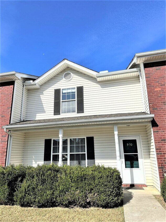Primary Photo - Patty Ct Townhome