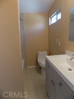 Foto del edificio - 10971 Wells Ave