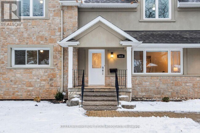 Photo du bâtiment - 5419 Spruce Ave