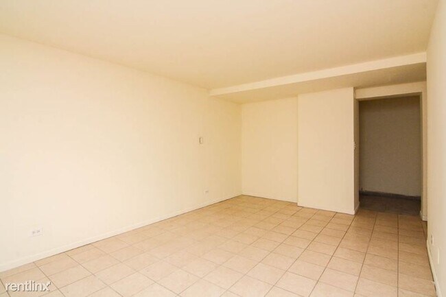 Foto del edificio - 850 W Margate Terrace