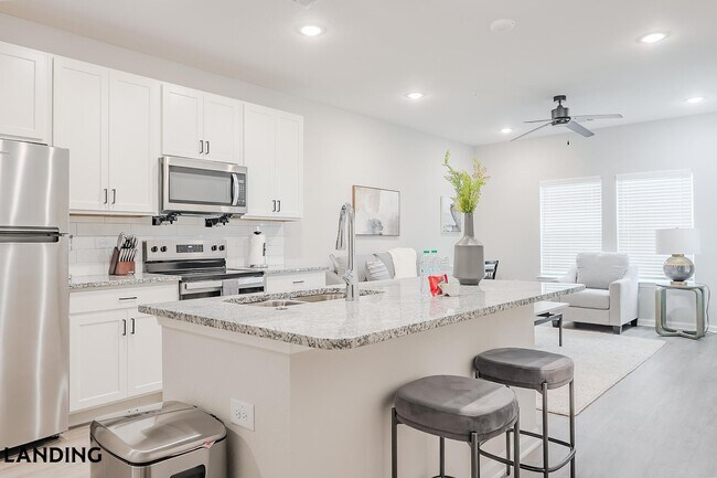 Building Photo - 1650 Harris Hill Rd