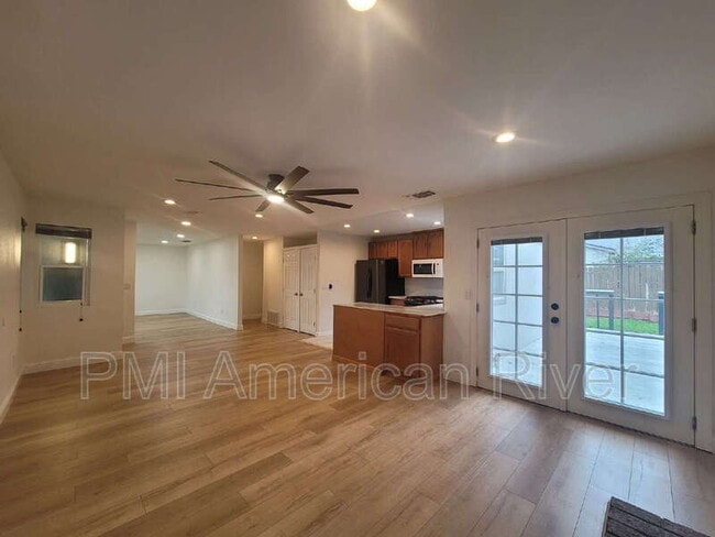 Building Photo - 4475 Silverton Way