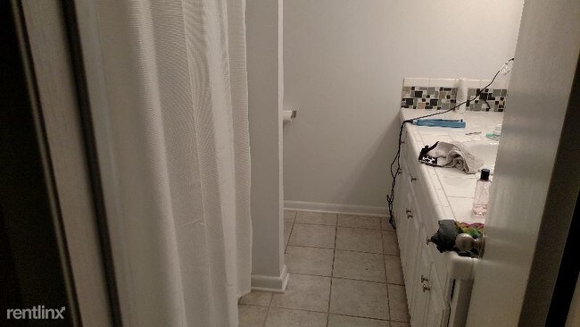 Building Photo - 4 br, 2 bath House - 2905 Ft. Miro Ave.
