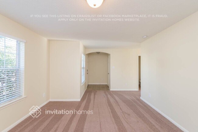 Foto del edificio - 6333 Mountain Pines Ln