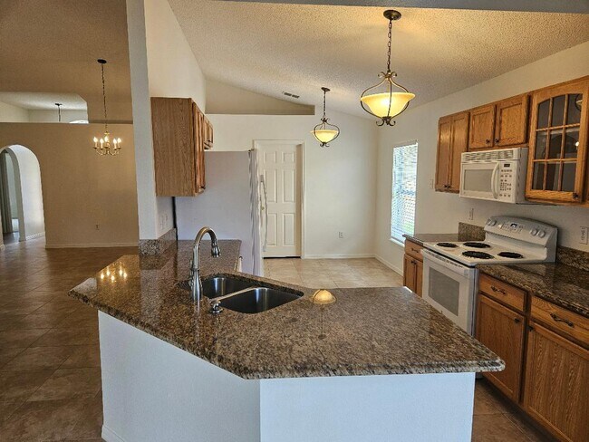 Kitchen - 1971 Brookshire Cir