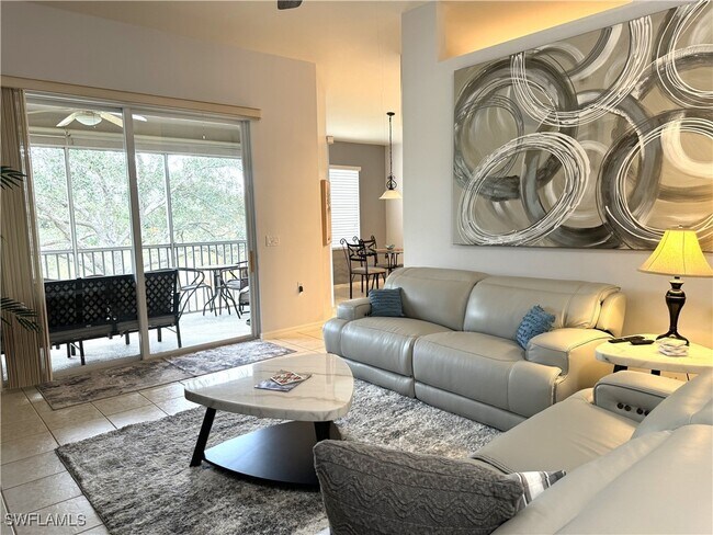 Foto del edificio - 3445 Grand Cypress Dr