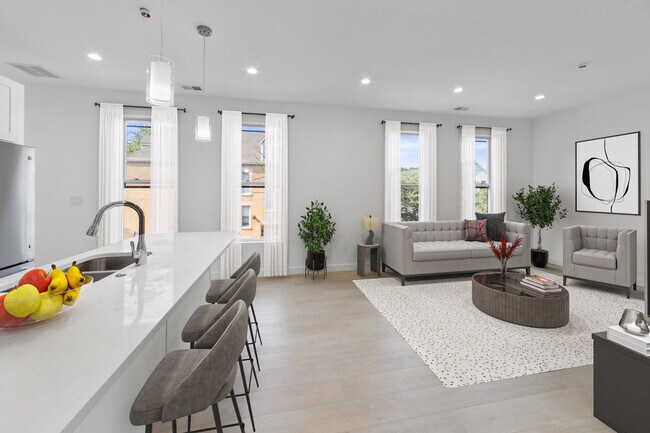 Foto del edificio - 2825 N Damen Ave