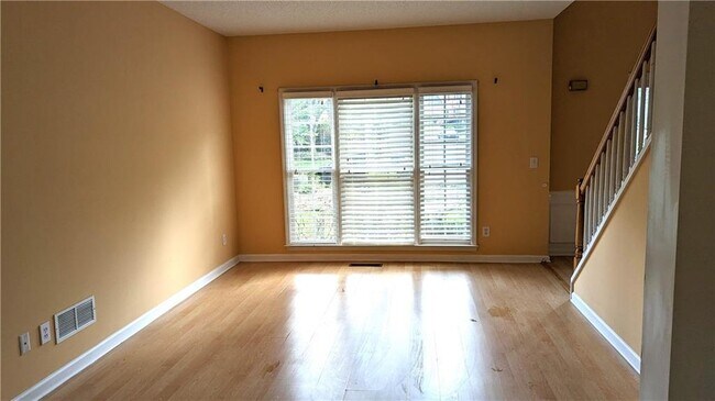 Building Photo - 11125 Glenbarr Dr