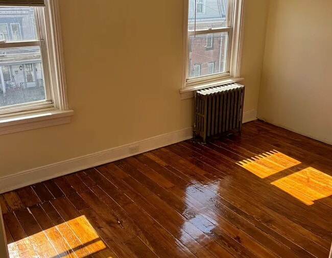 Foto del edificio - 4742 Richmond St