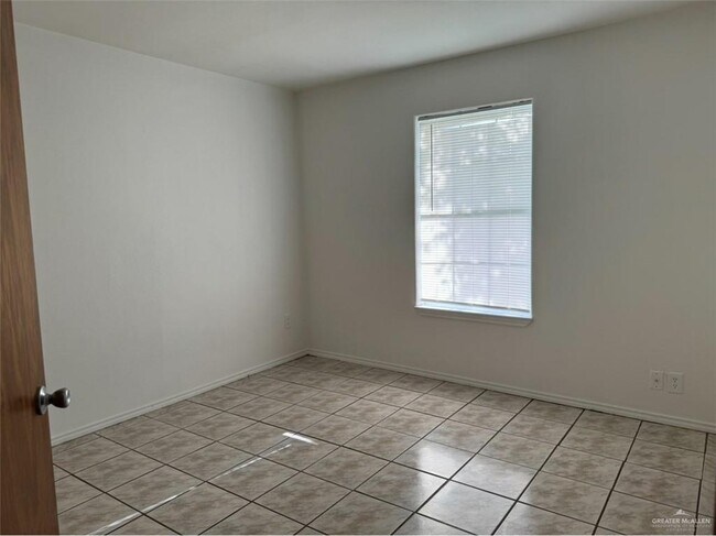 Foto del edificio - 2316 Ashley Ave