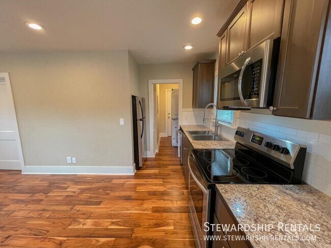 Foto del edificio - 2024 Emerald St