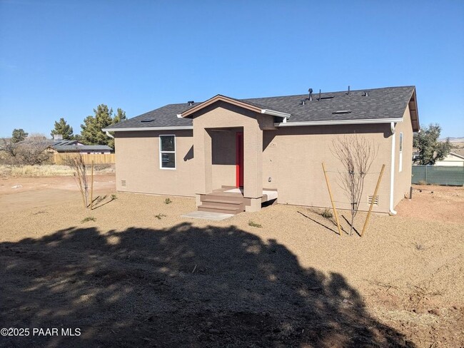 Building Photo - 15763 S Maverick Trail