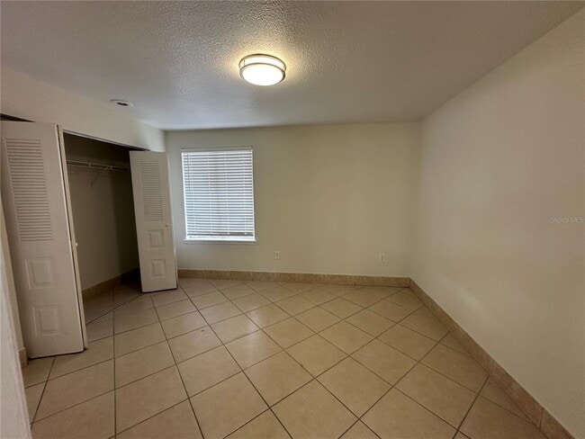 Building Photo - 1000 Dolphin Dr