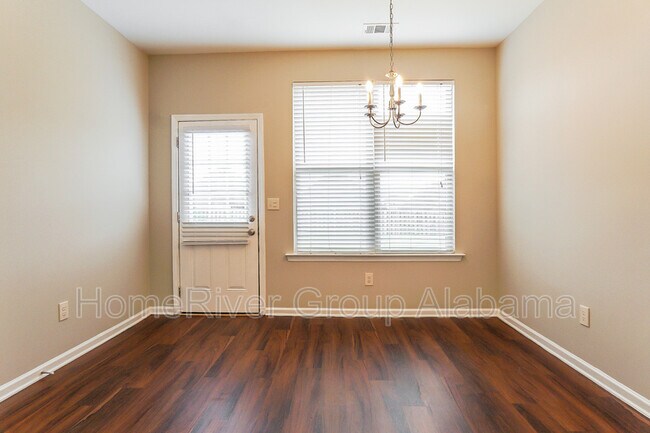Building Photo - 4431 Sierra Ln