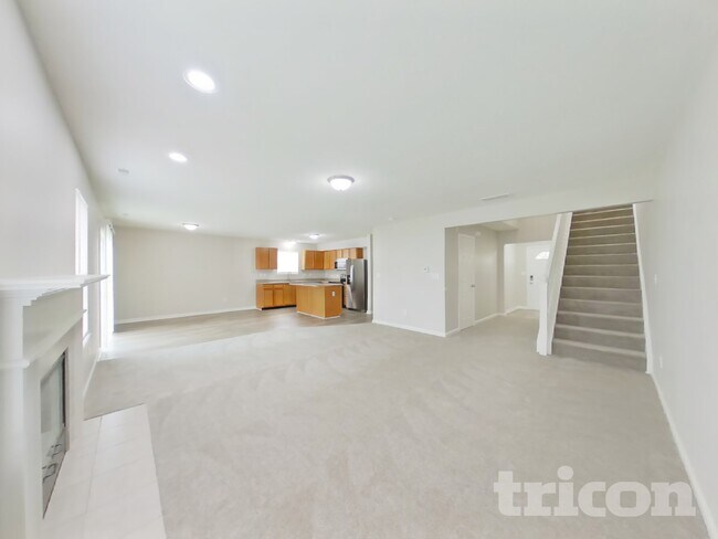 Foto del edificio - 676 Blue Meadow Dr