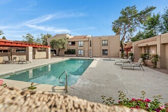 Building Photo - 3131 W Cochise Dr