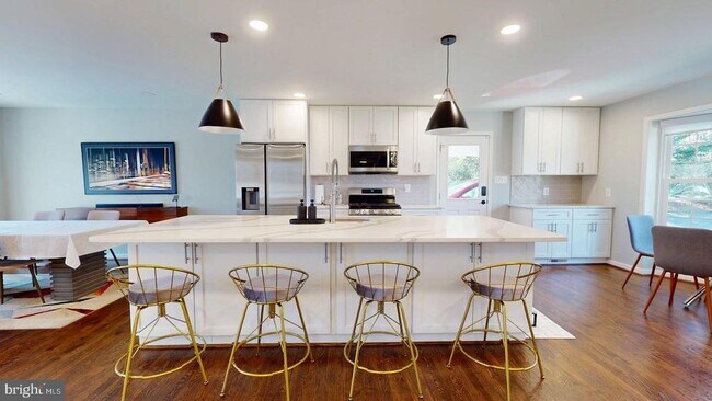 Foto del edificio - 4707 Holborn Ave