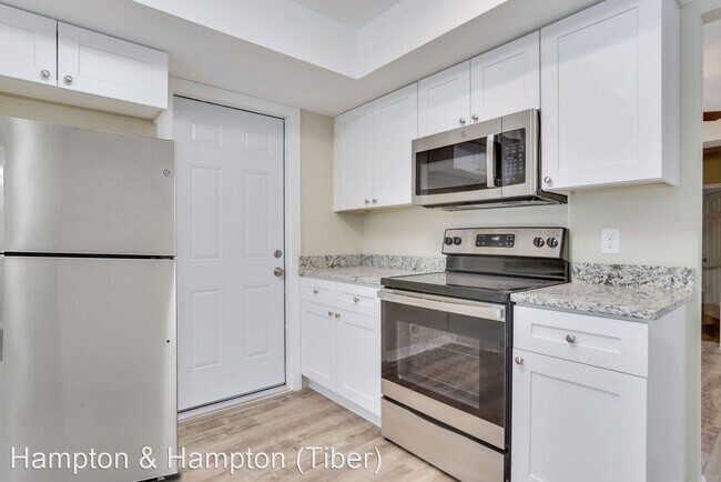 Foto del edificio - 5 br, 2 bath House - 6104 LOST TREE COURT