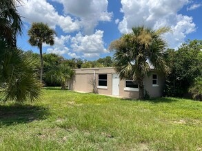 Building Photo - 3735 FL-60