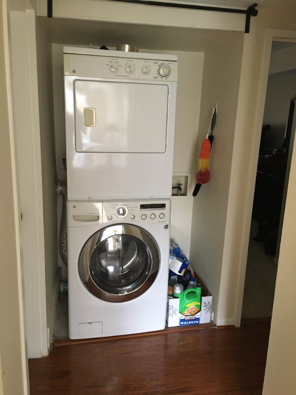 Building Photo - 11613 Stoneview Square