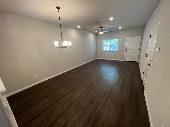 Foto del edificio - 3 Bed / 2.5 Bath | Rocklin Townhome