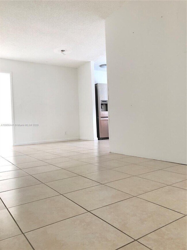 Foto del edificio - 1 bedroom in Sunny Isles Beach FL 33160