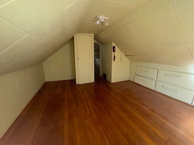 Building Photo - Rent Reduced!