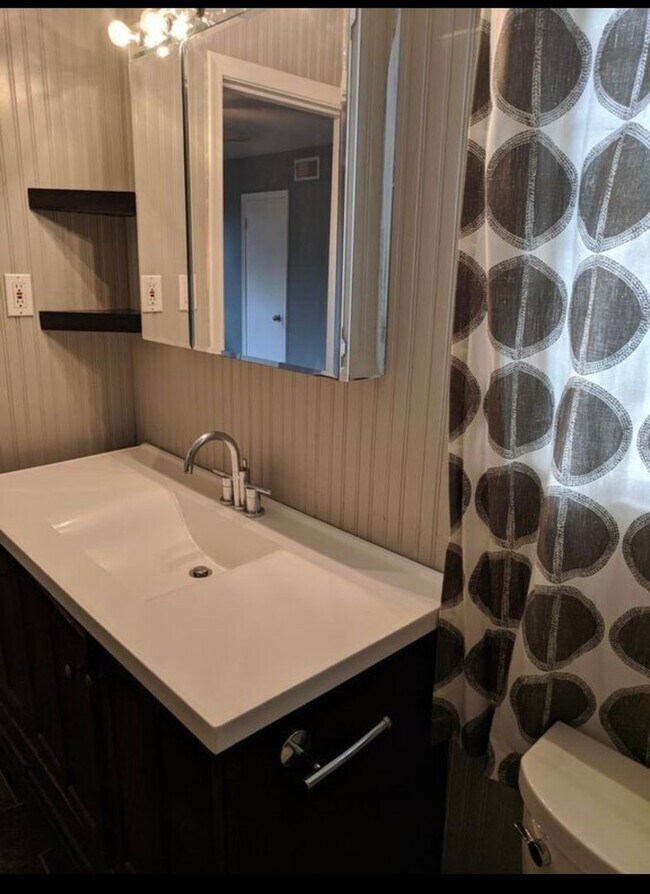 Foto del edificio - Charming and well-maintained home in the highly desirable Lakewood area of Dallas!