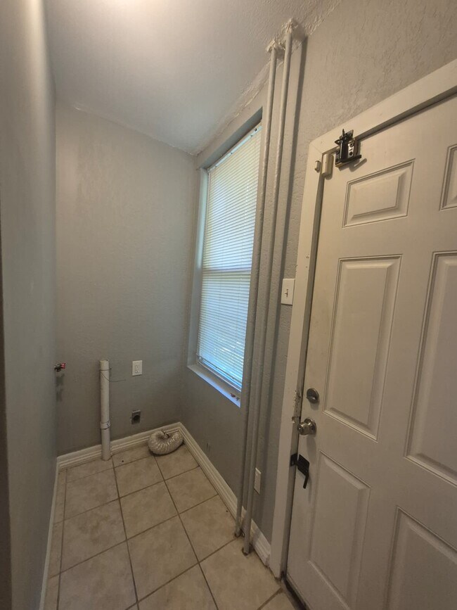 lavadero - 5619 Lansdowne Ave