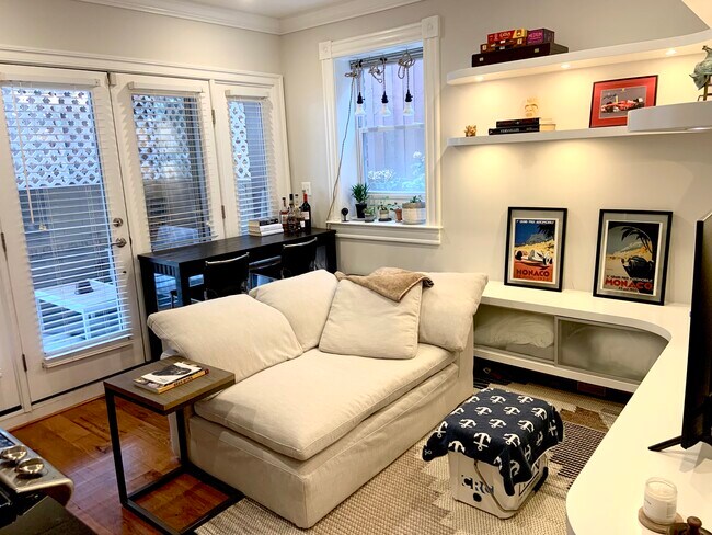 Foto del edificio - 1221 12th St NW