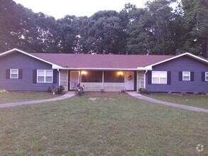 Building Photo - 155 Chesapeake Dr