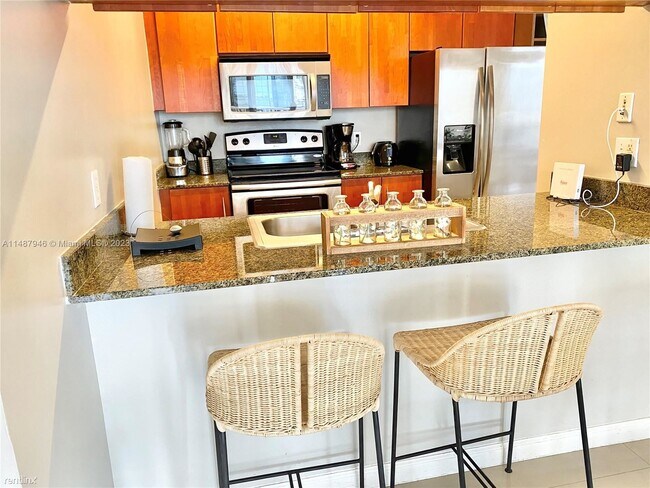 Foto del edificio - 3 br, 2 bath House - 1200 Brickell Bay Dr ...