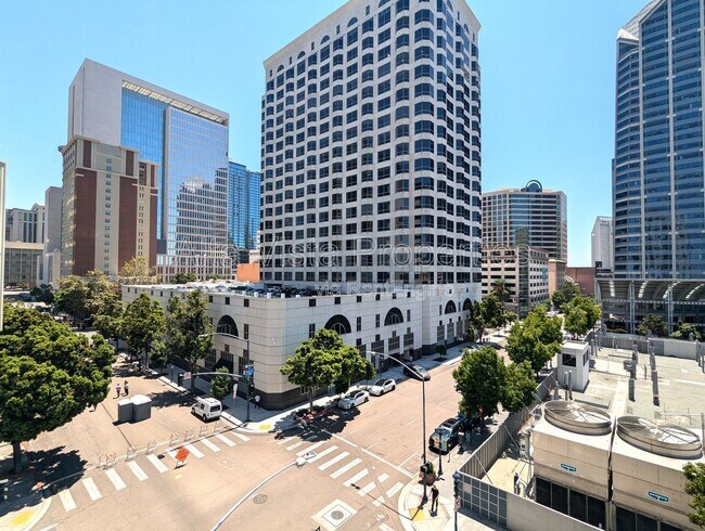 Foto del edificio - 1240 India St