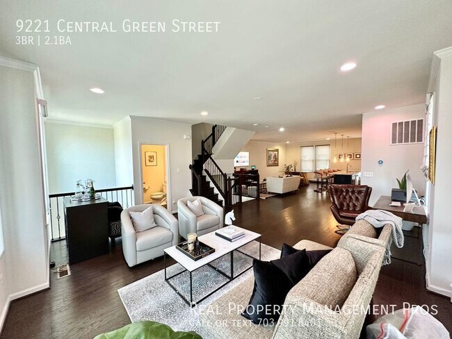 Foto del edificio - 9221 Central Green St