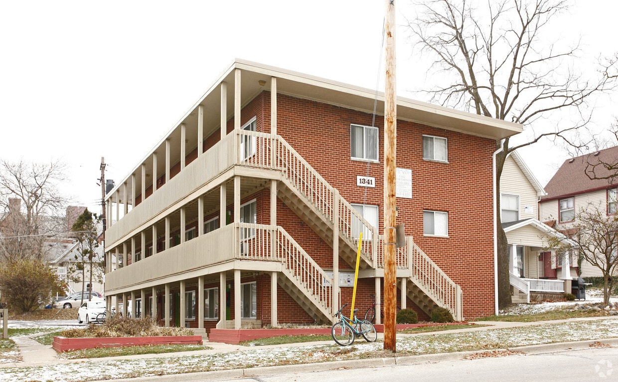 Primary Photo - 1335-1341 Geddes Ave