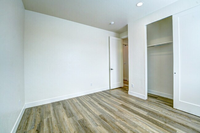 Building Photo - 1667 Iron Dr