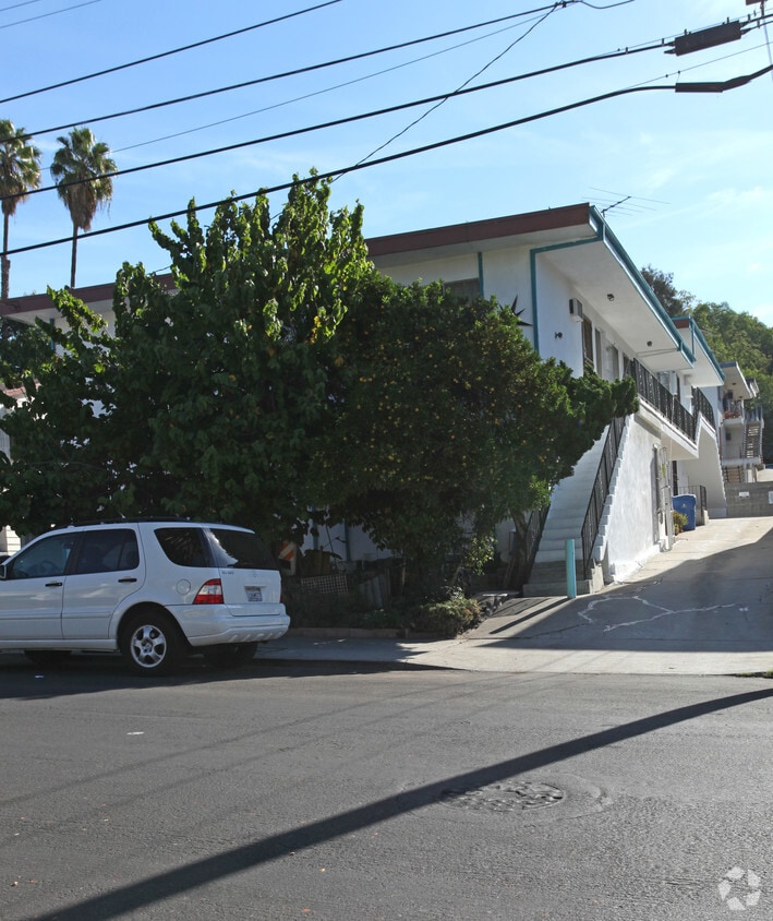 Building Photo - Portia Apartments