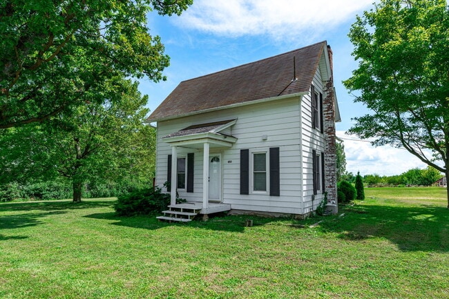 Building Photo - 7496 Wolf Rd