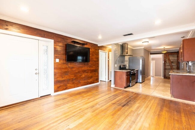 Foto del edificio - 226 Jennings Ave