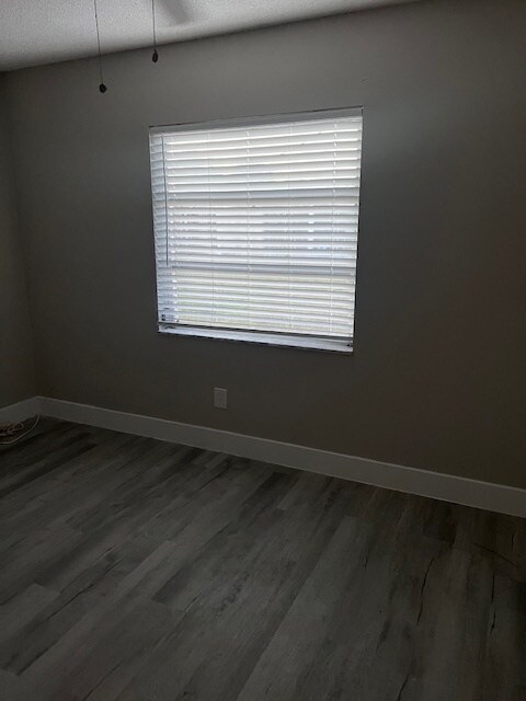 Foto del edificio - 6211 Coniston Ter