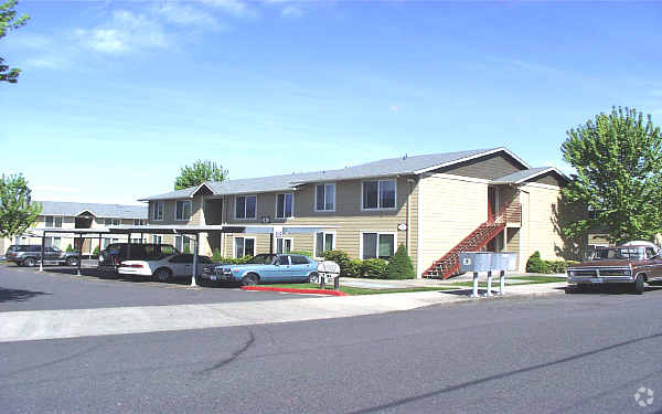 Building Photo - Alexan Park Commons