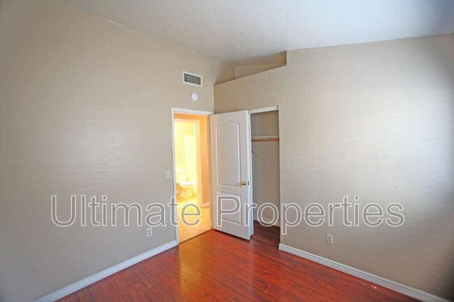 Foto del edificio - 5620 S 41st Pl