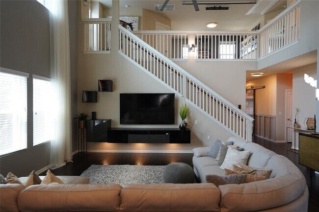 Foto del edificio - 3221 Pearlman Dr